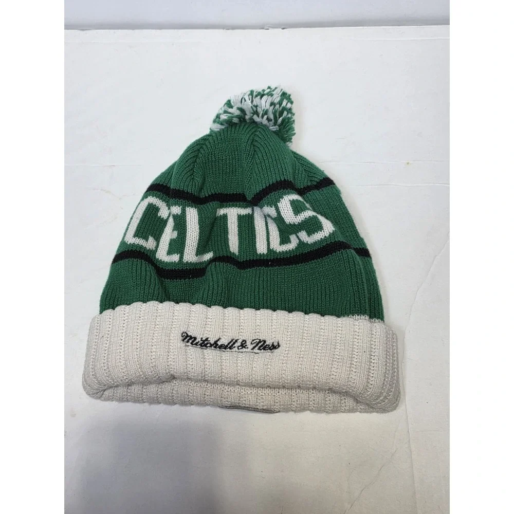 Boston Celtics Mitchell & Ness Pom‎ Beanie Knit Hat Green White Cuff NBA